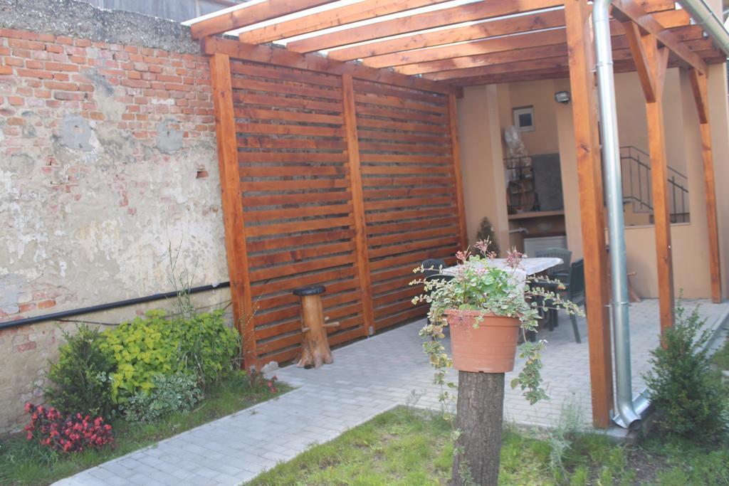 Apartmany Pri Auparku Piest'any Exterior foto